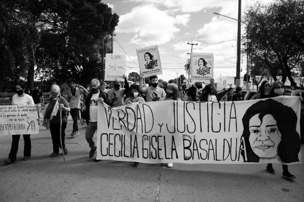 ¿Qué pasa en Capilla del Monte? Marchas, una pregunta y el pedido de justicia a un año del crimen de Cecilia Basaldúa