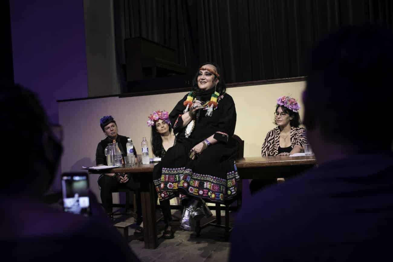 «La lucha social y la calle son los lugares de producción de pensamiento»: María Galindo presentó Feminismo Bastardo en la Manzana de las Luces