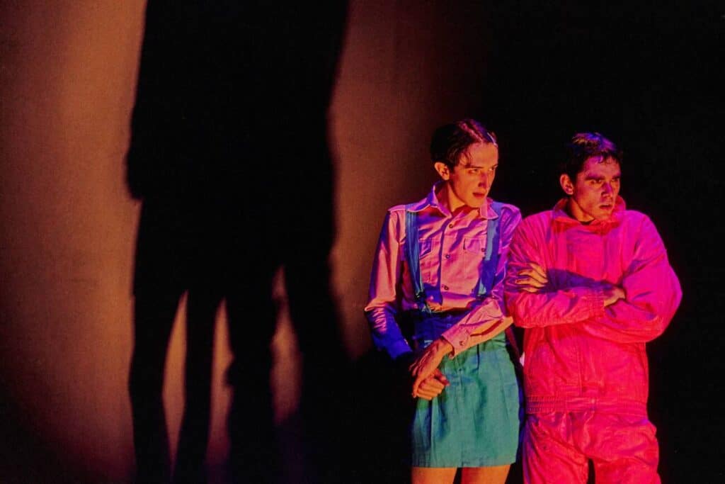 Viva el teatro: Evita adolescente, un túnel del tiempo, el horizonte de la sirena y la enciclopedia de una amistad