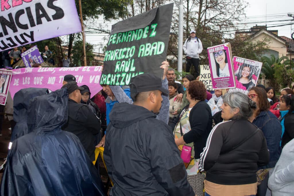 Jujuy: comenzó el juicio por el femicidio de Iara Rueda