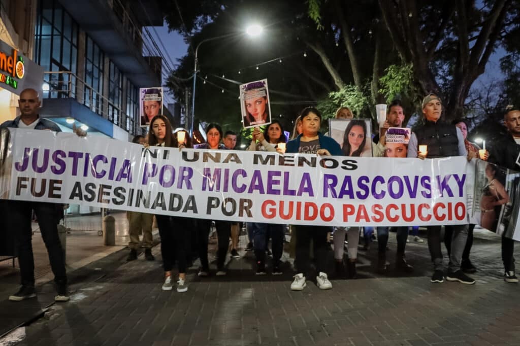 Movilizaciones en todo el país contra femicidios impunes: Justicia con los pies