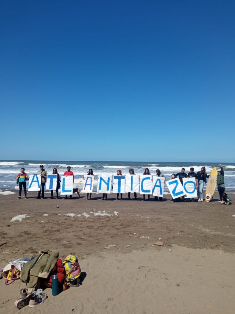 Nuevo Atlanticazo anti petrolero en la costa argentina: “Si contamina, no es progreso”