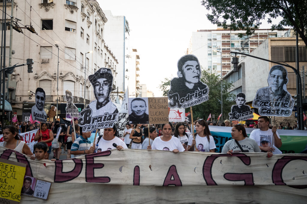 Marcha de la Gorra en Córdoba, y la norma contra “aglomeraciones de más de tres personas”