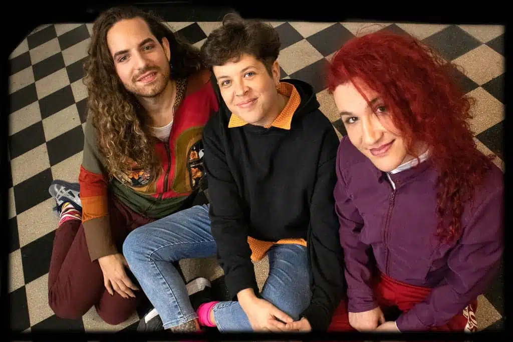 El coro mutante: canto disidente