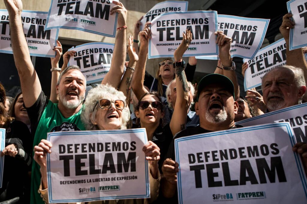Télam: otra “dispensa de actividades” mientras los trabajadores acampan y proyectan una Ley