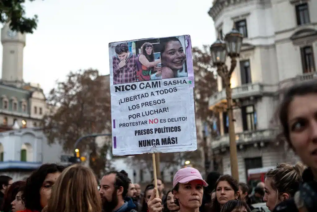 Qué es la libertad: Ley Bases, detenciones y después