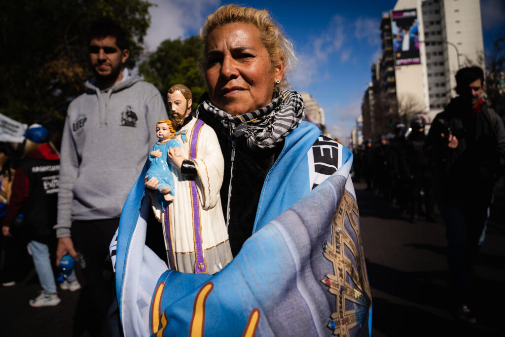 La procesión por dentro: 8va Marcha de San Cayetano