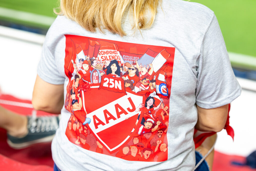 La conmovedora acción contra los femicidios en el estadio Maradona de Argentinos Juniors