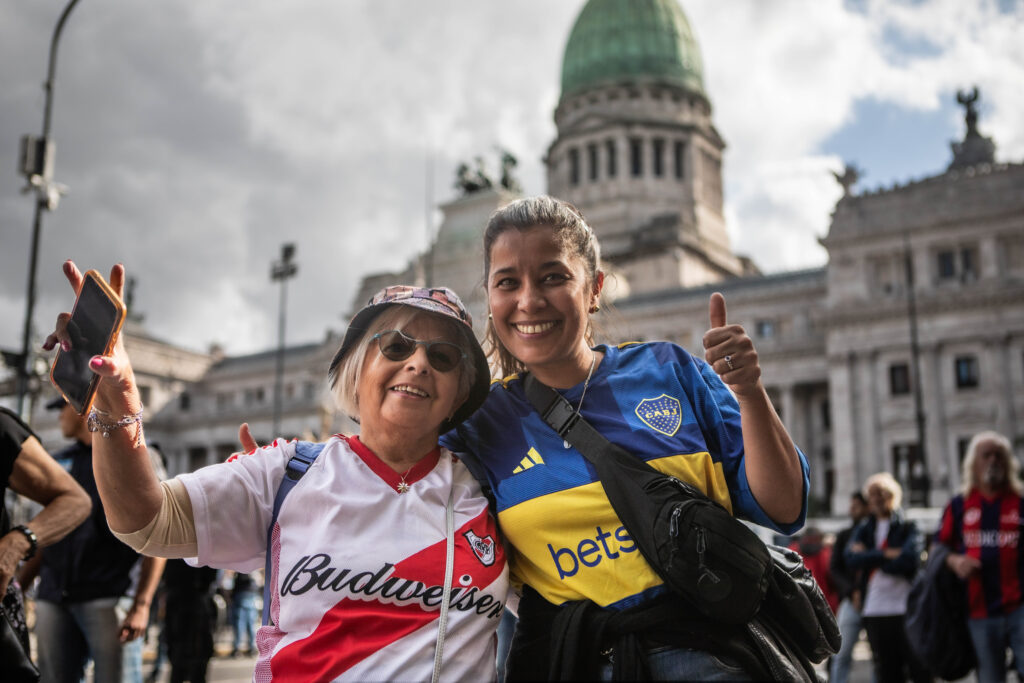 Hinchadas y jubilados versus violencia estatal: La represión, el aguante y los partidos que se vienen