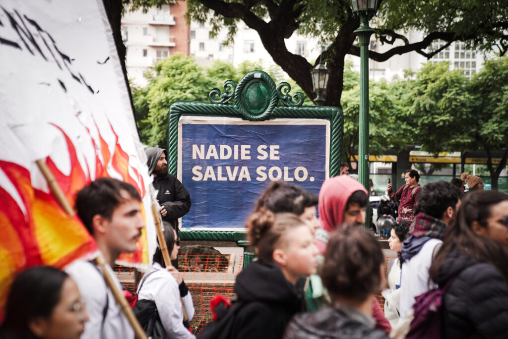 Al gran pueblo argentino, ¿salud?