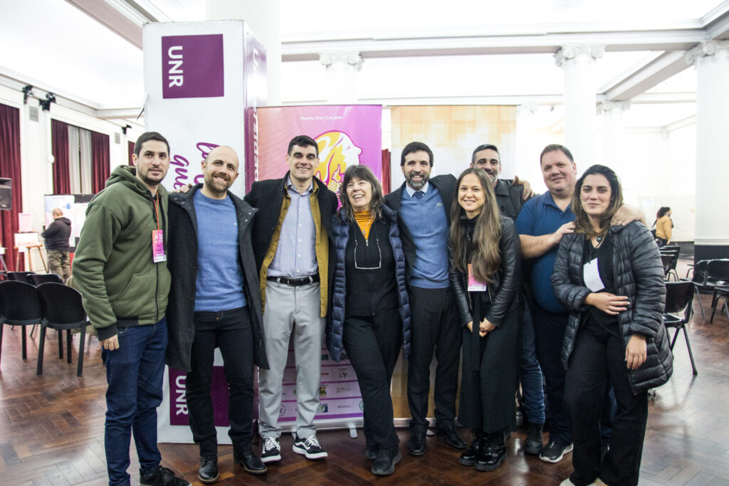 Universidad, ciencia y comunidades: encuentro en Rosario y debate frente a la policrisis