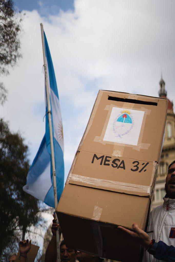 Marcha de jubilados: el arte de la rebeldía