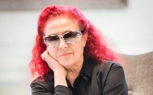 Mu 208: Lara Brenda Morena