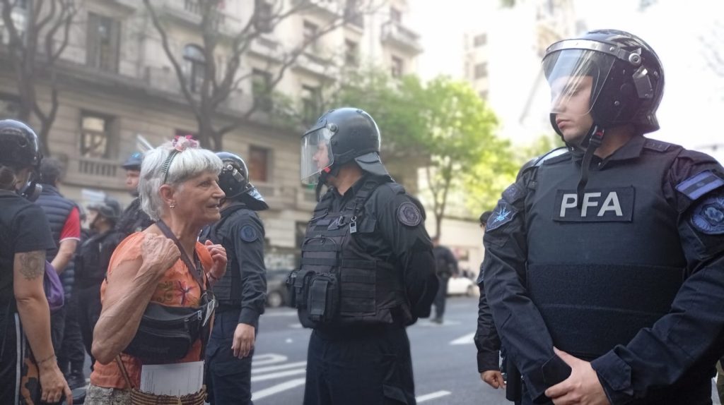 Marcha de Jubilados: creatividad y dilemas a 10 días de las elecciones