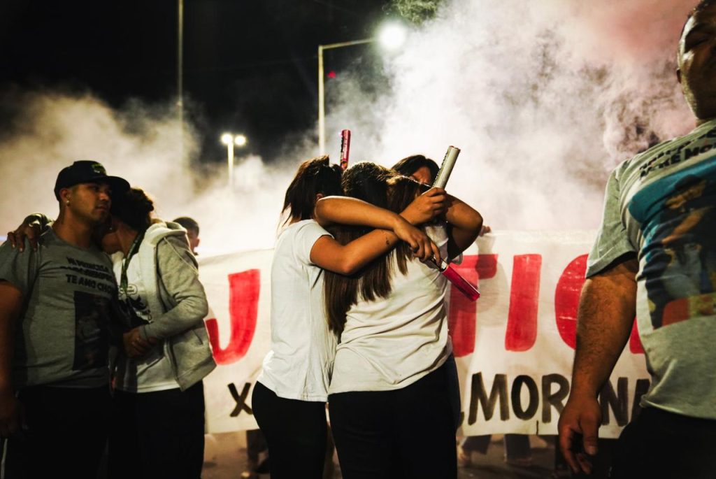 Lara, Brenda, Morena: Las velas del silencio