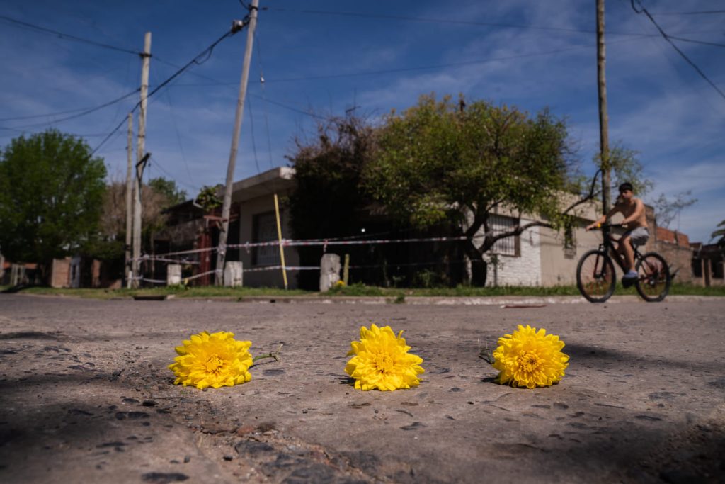 Tres pueblos: el triple femicidio de Lara, Brenda y Morena