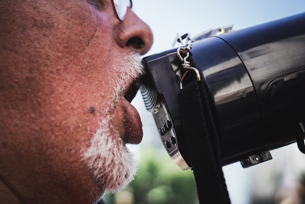 Marcha de jubilados: Boca, peronismo, CGT, traiciones y una asamblea mirando el futuro