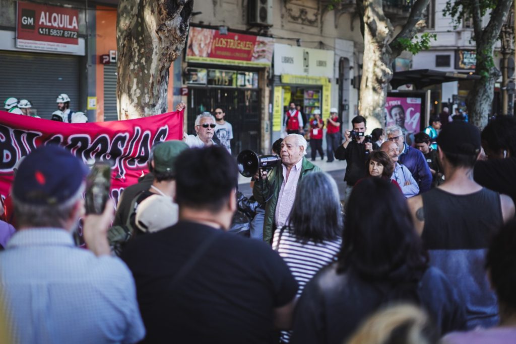 Marcha de jubilados: Boca, peronismo, CGT, traiciones y una asamblea mirando el futuro