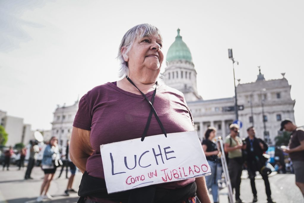 Marcha de jubilados más allá de Trump, Milei, el FMI y Bullrich