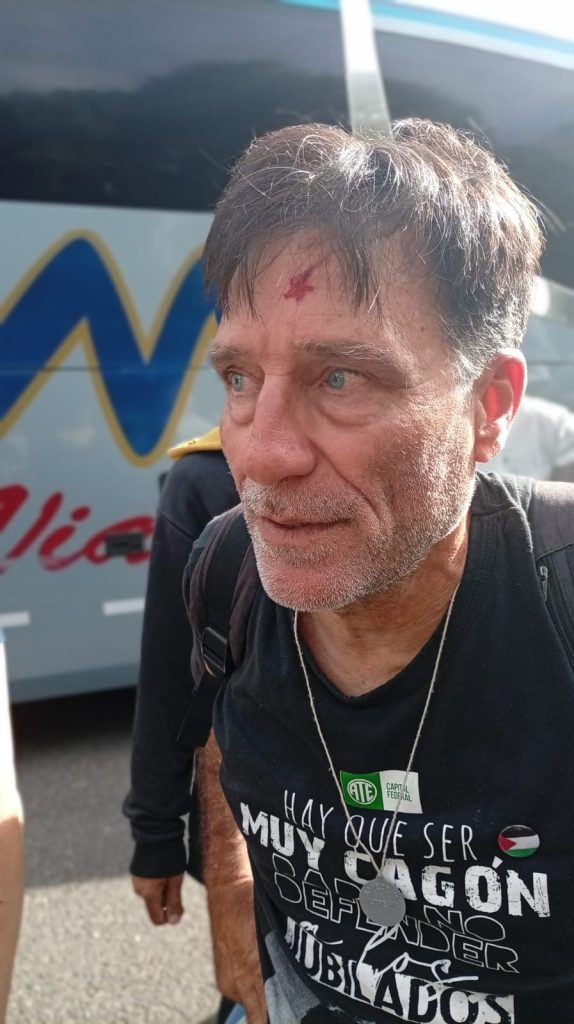 Marcha de jubilados: las escenas de la violencia policial (video)