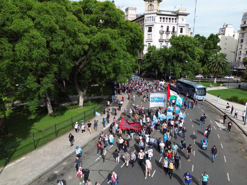 Marcha de jubilados: las escenas de la violencia policial (video)