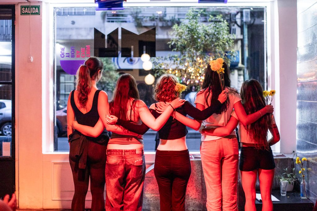 Oraciones: la presentación del nuevo libro de lavaca