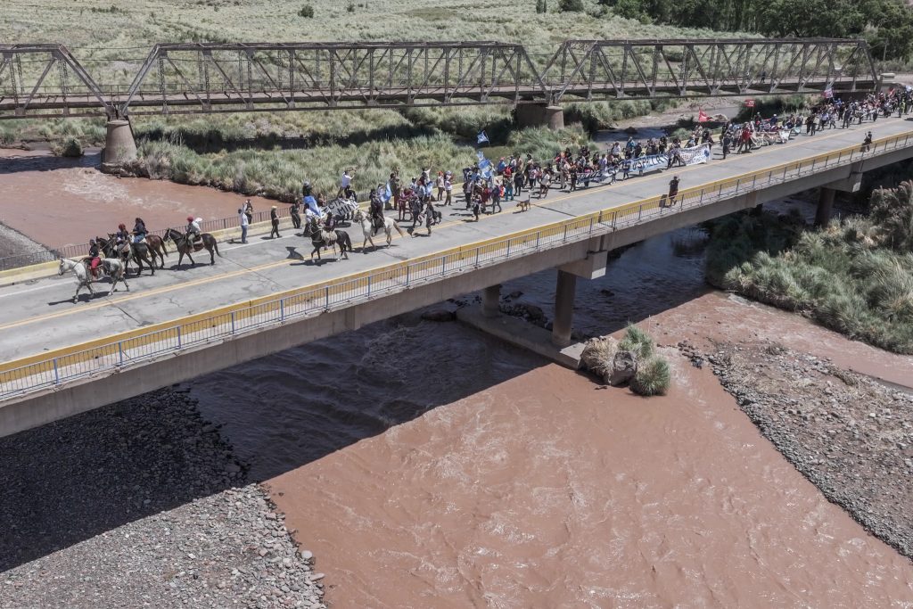 Mendoza en caravana hacia la capital provincial contra el proyecto minero San Jorge
