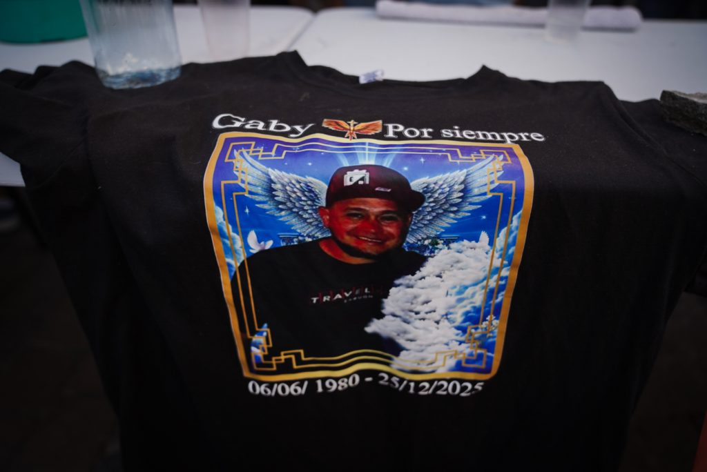 Conferencia en la calle: impidieron a la familia de Gabriel González, asesinado en Lugano, hablar en la Legislatura Porteña