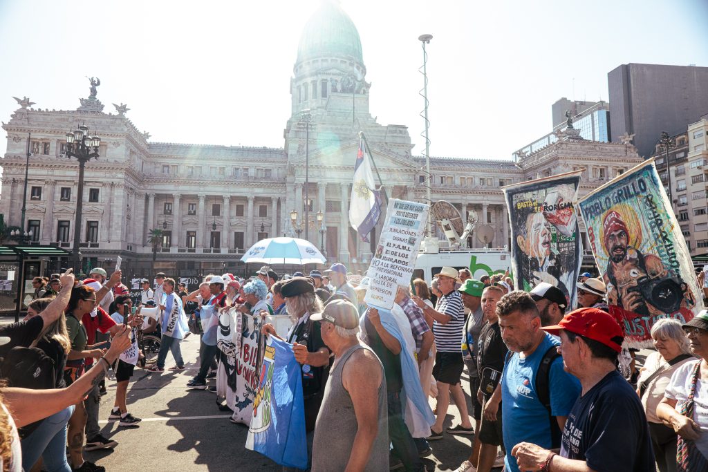 Marcha de jubilados: los cantos, los fixtures y el pronóstico de antorchas
