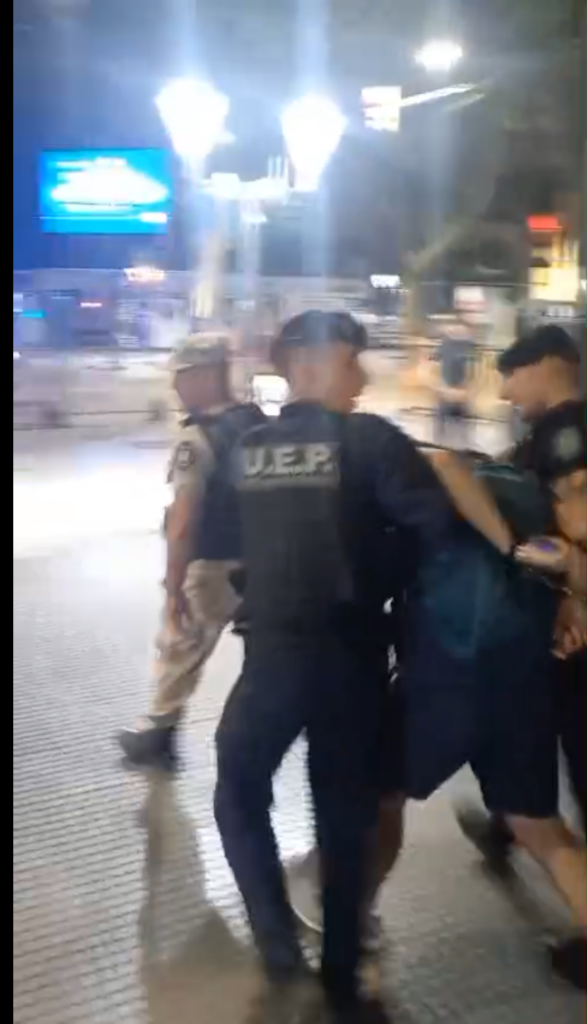 Represión en Mendoza y detención a periodistas: la política de la megaminería