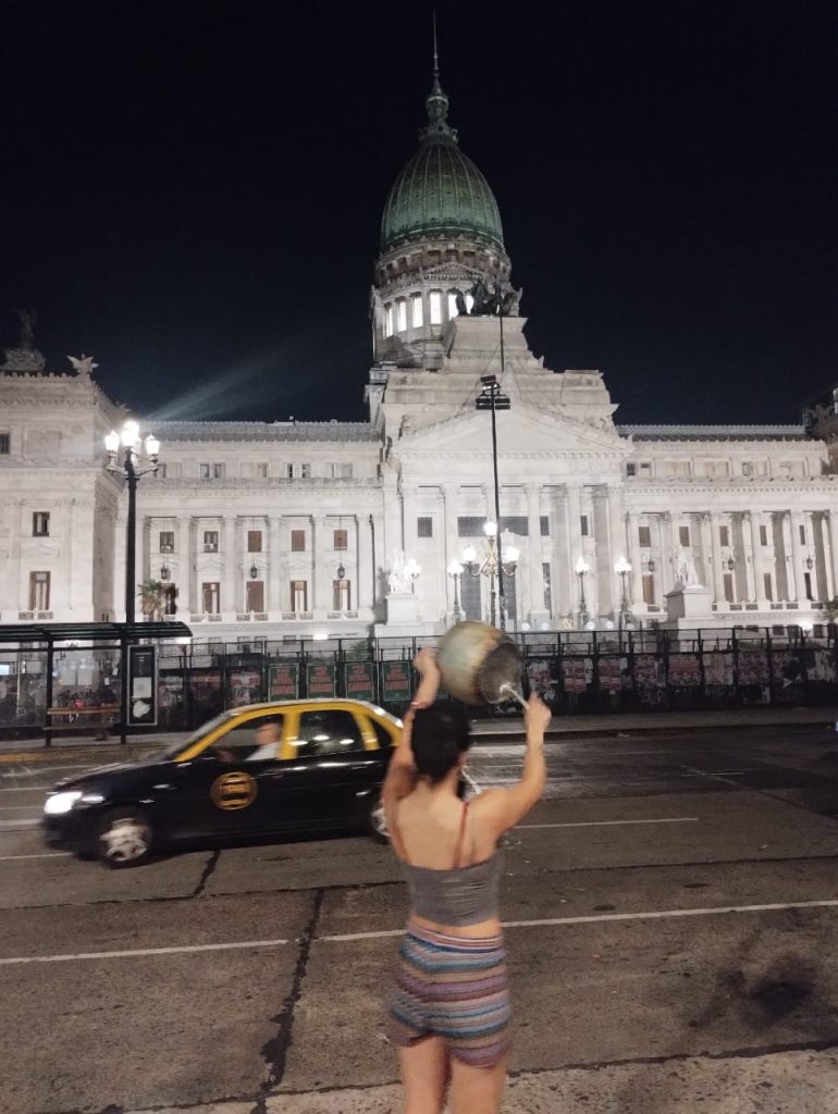 La explotación laboral es ley