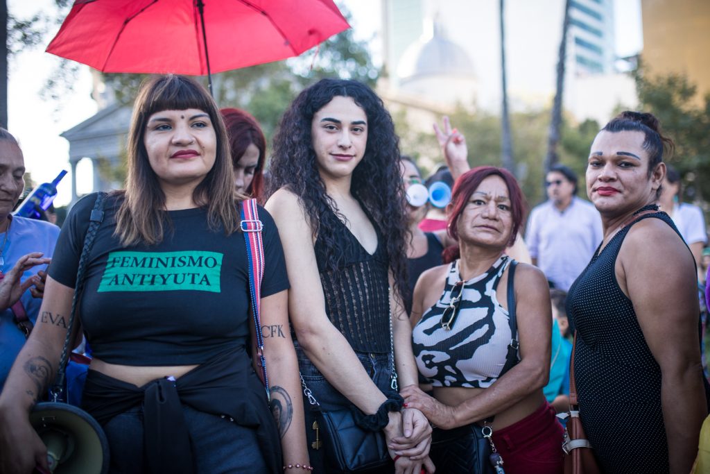 “Acá están las mujeres que enfrentan a Milei”