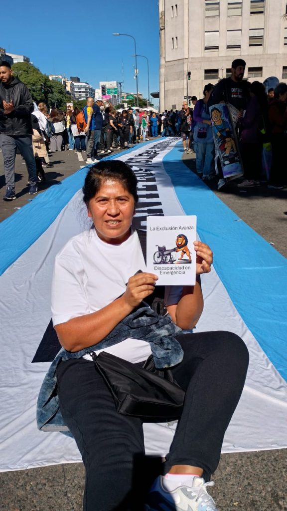 Movilización “disca” con una noticia para el gobierno: “Existimos”