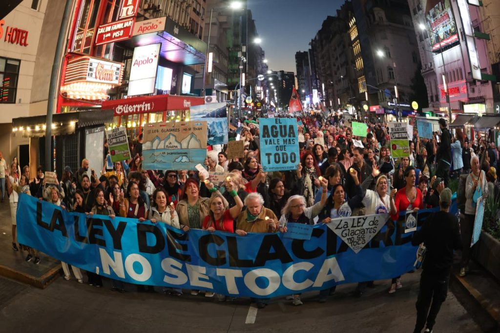 Glaciares y agua: las razones de las comunidades frente a la destrucción y los negociados