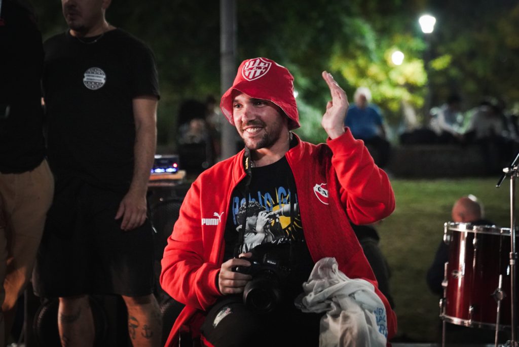 «Que sea fiesta»: la emotiva vuelta al barrio