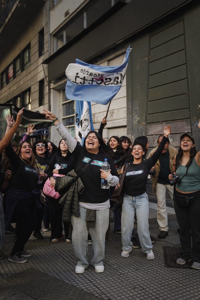 La Ley de la calle: masiva movilización para que se aplique el financiamiento universitario