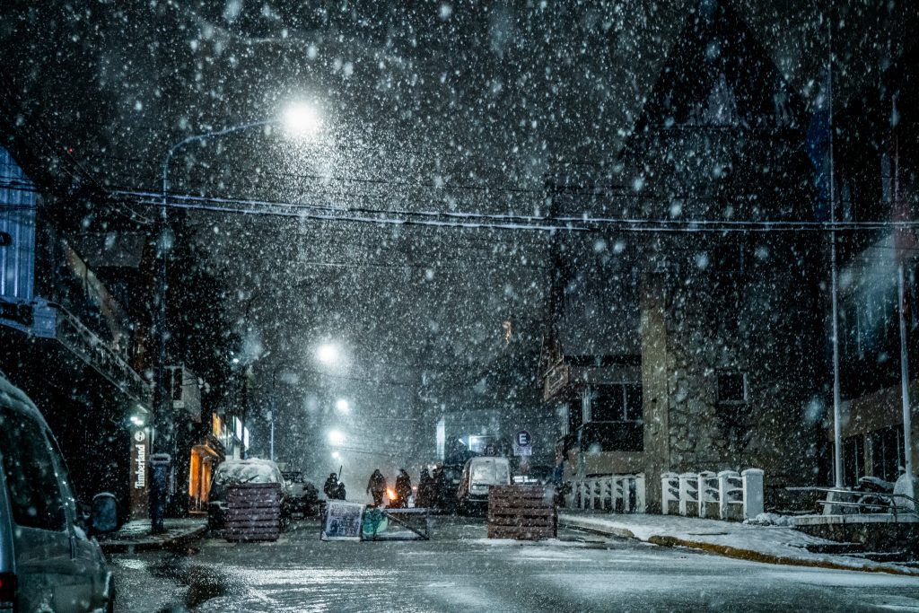 Tierra del Fuego: acampe frente a la gobernación por el derecho al gas