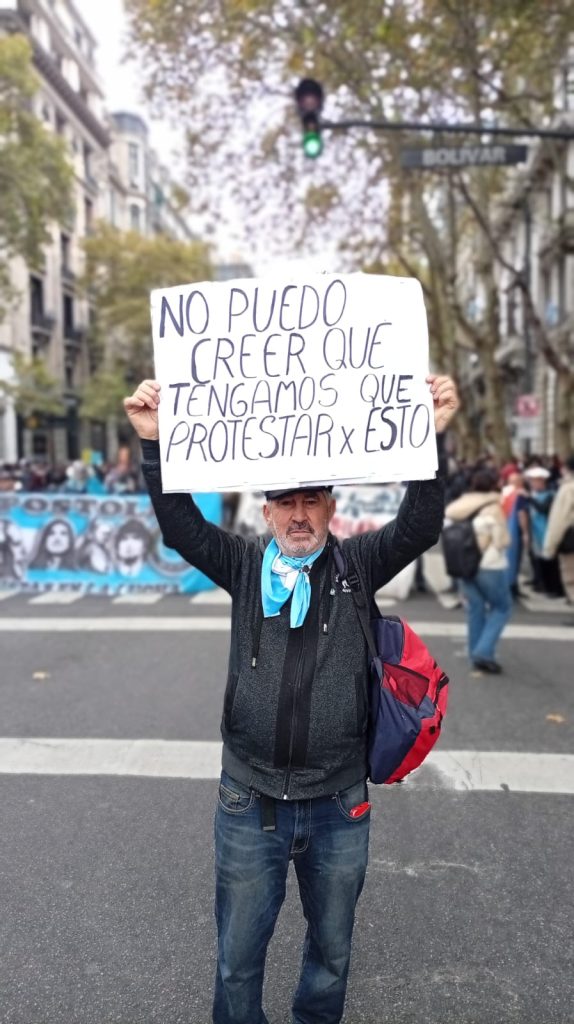 Movilización por la salud pública: los crímenes de la motosierra