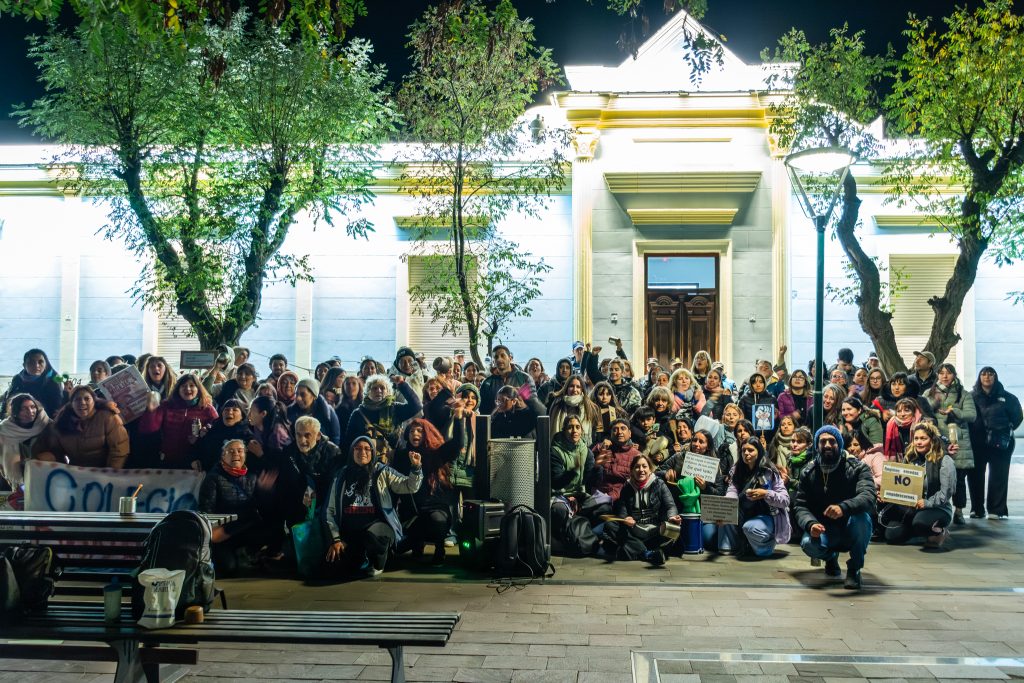 Crece el reclamo docente en Chubut: “El sueldo no alcanza ni para comer”