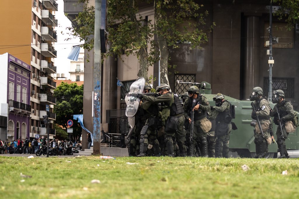 La calle criminalizada: El derecho a la protesta en la era Milei-Bullrich