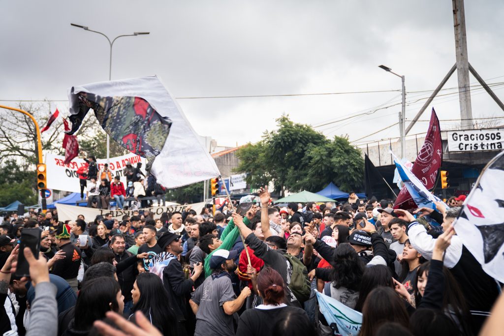 El modelo Redondo: El Indio Solari y la autogestión