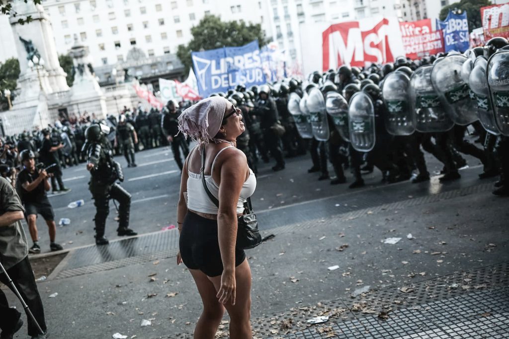 La calle criminalizada: El derecho a la protesta en la era Milei-Bullrich