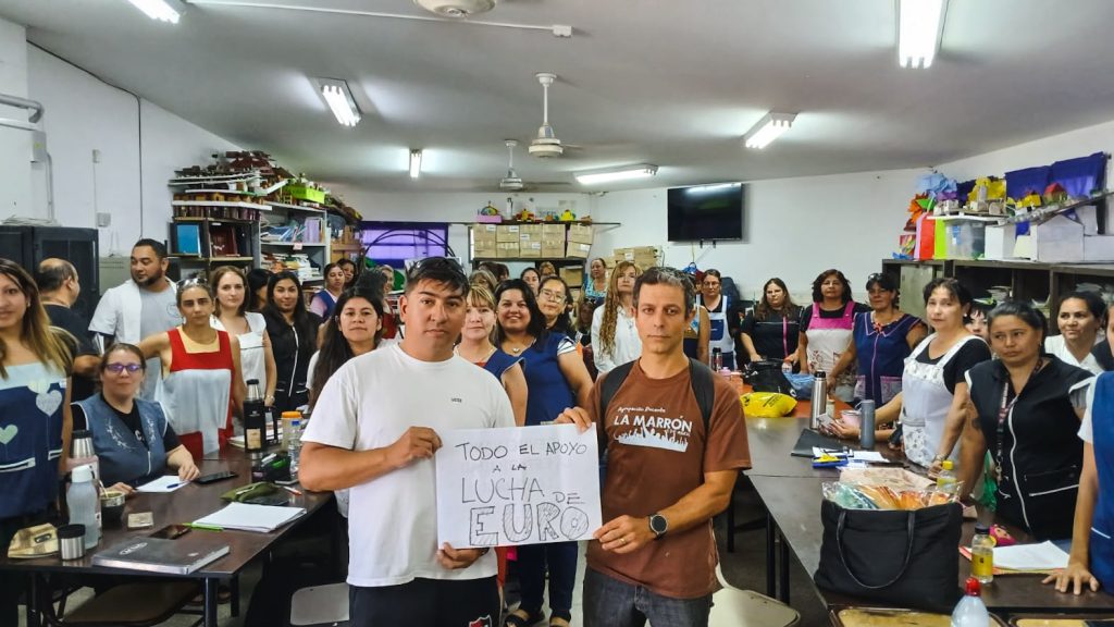 Toma de un frigorífico en Santa Fe: las cosas que hay que hacer para sobrevivir