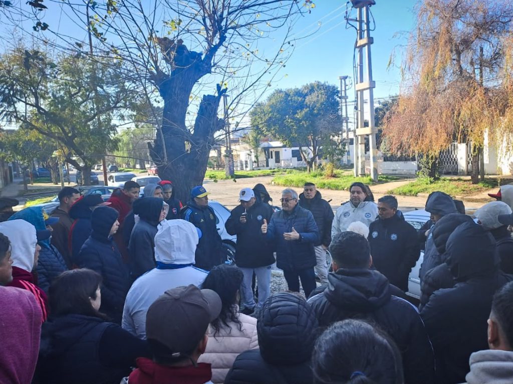 Toma de un frigorífico en Santa Fe: las cosas que hay que hacer para sobrevivir