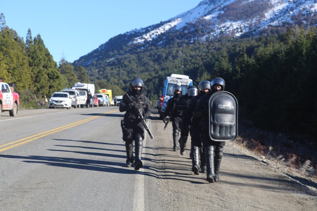Neuquén: desalojo de una comunidad mapuche y caravana provincial este sábado