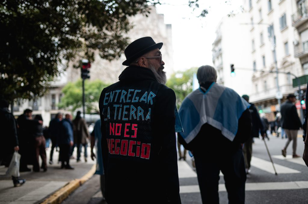 Marcha de jubilados: la heladera terrorista