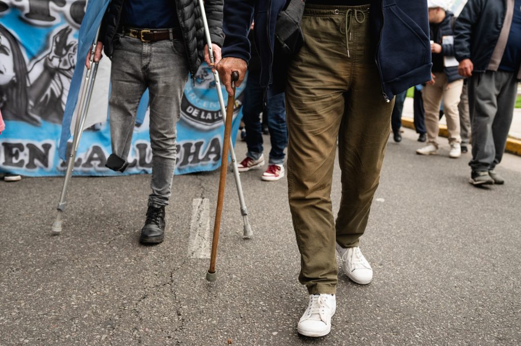 Marcha de jubilados: la heladera terrorista