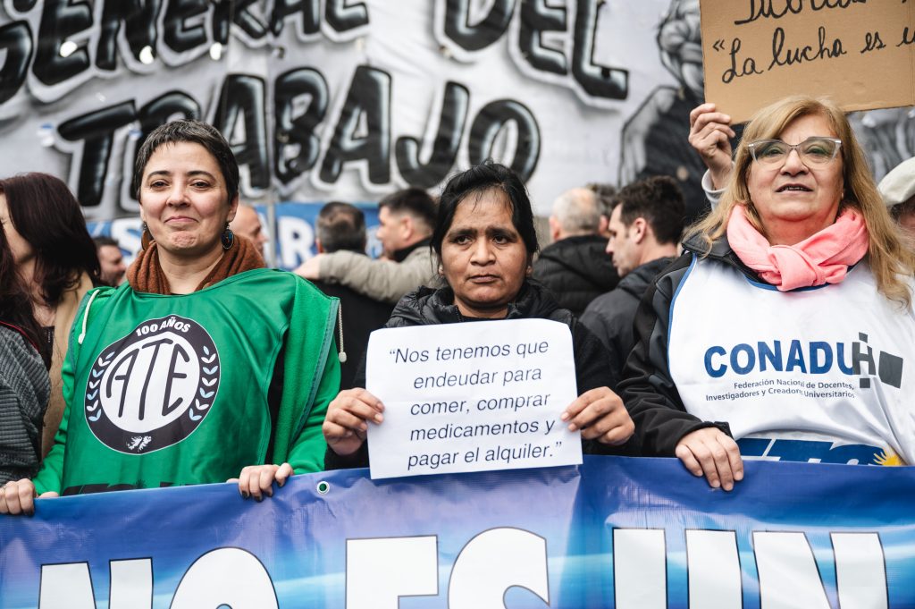 La realidad endeudada: la pistola en la cabeza