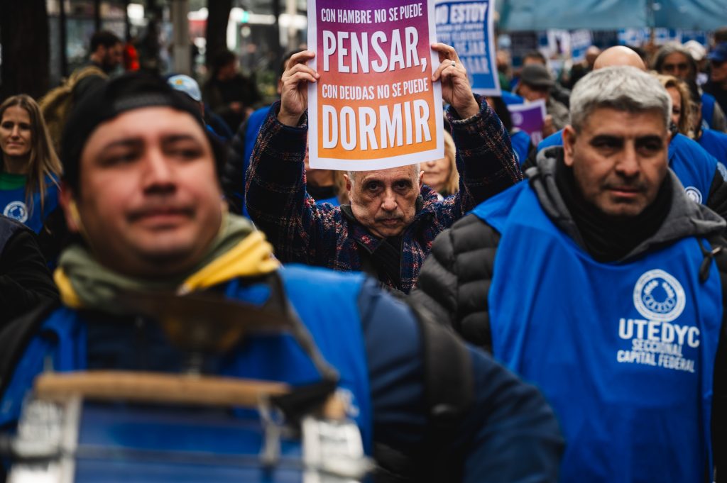 La realidad endeudada: la pistola en la cabeza