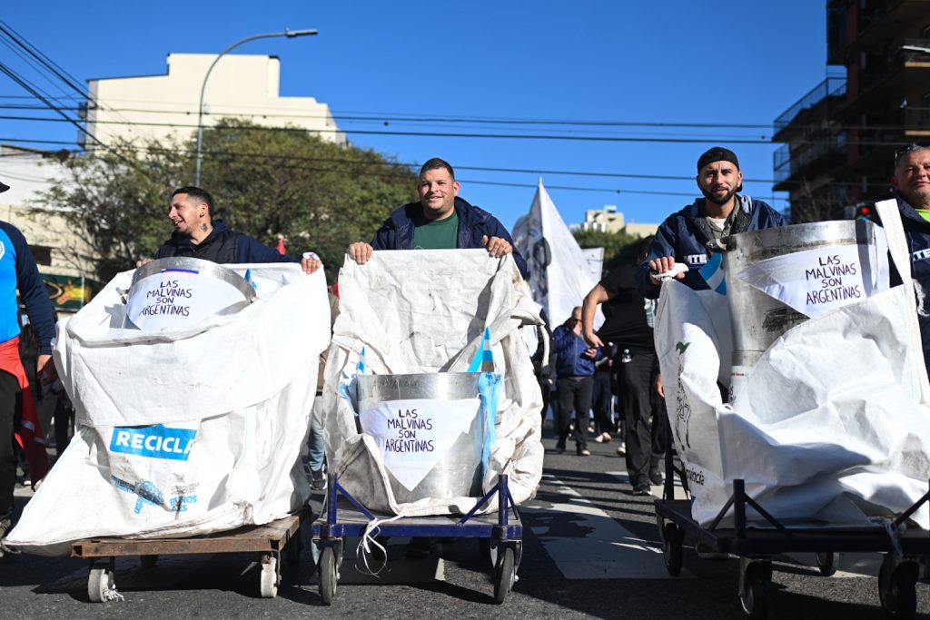 San Cayetano: el espejo del presente